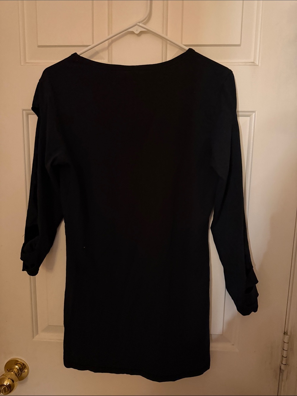 Sea Anarchy Black Top with Logo Tag - Picture 2 of 3